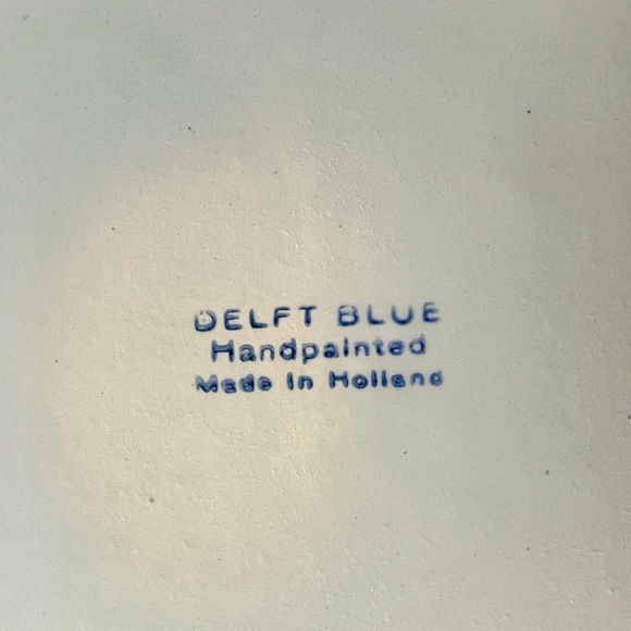Delft Blue Hollander Trinket Box - Picture 2 of 2